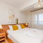 House Plava Laguna 3*