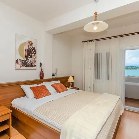 House Plava Laguna Guest house Tisno