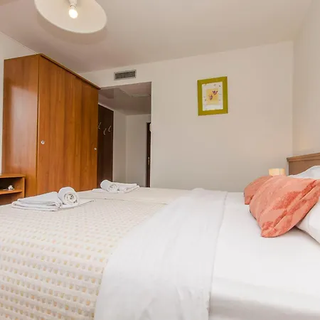 House Plava Laguna Tisno