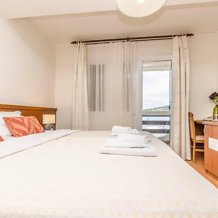 House Plava Laguna تيسنو