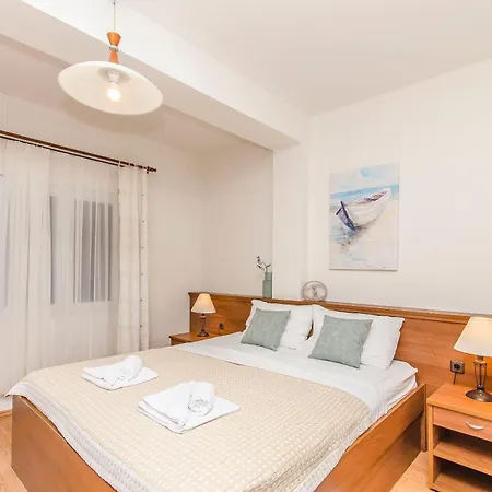 House Plava Laguna 3* Tisno