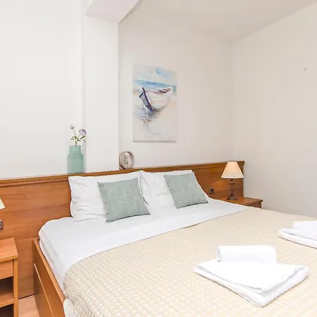 Guest house House Plava Laguna