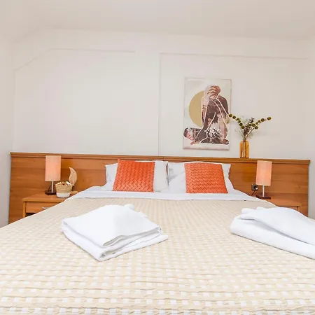 House Plava Laguna 3*