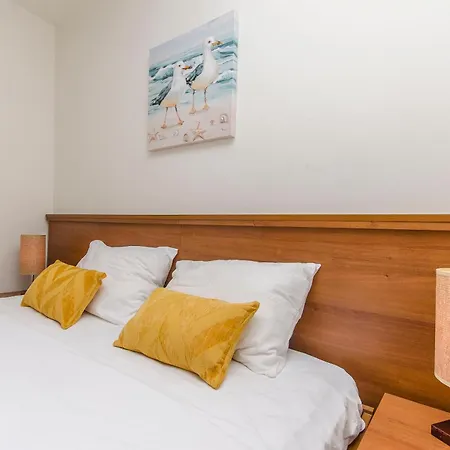 House Plava Laguna Tisno