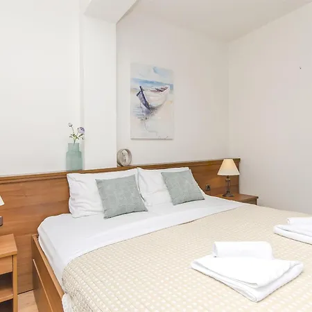 House Plava Laguna 3* Tisno