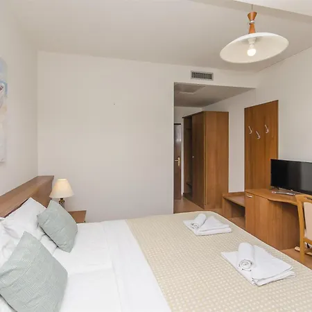 House Plava Laguna 迪斯诺