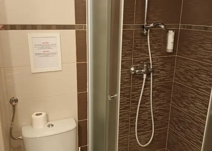 House Plava Laguna 招待所