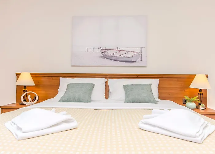 House Plava Laguna Tisno