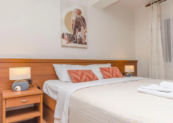 House Plava Laguna 3*