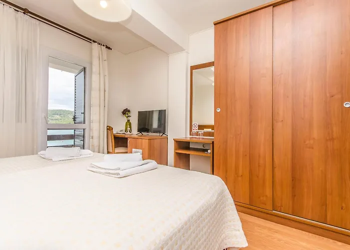 House Plava Laguna 3*