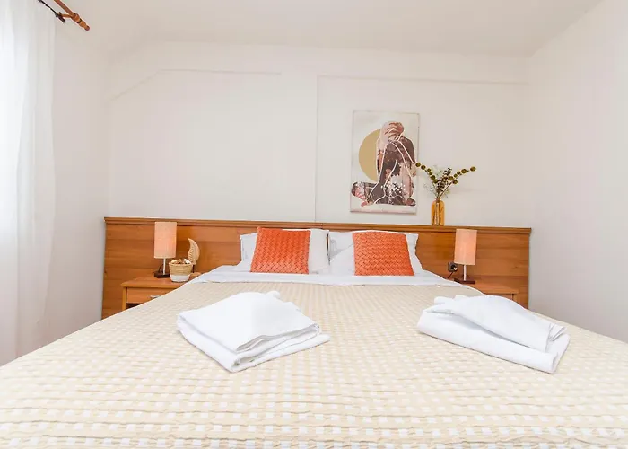 House Plava Laguna 3*