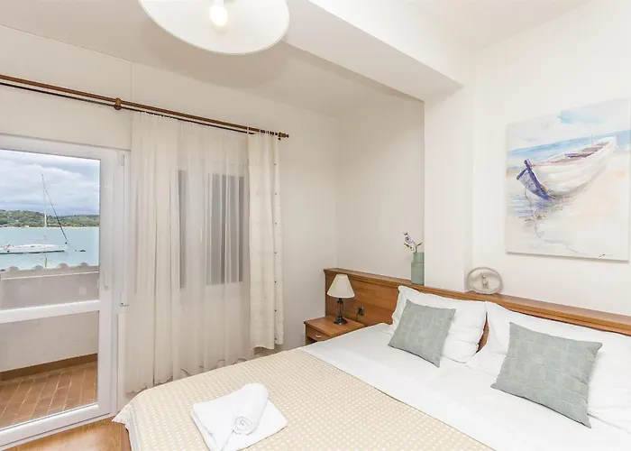 House Plava Laguna 3* Tisno