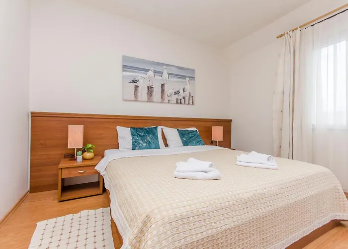 House Plava Laguna 3* Tisno