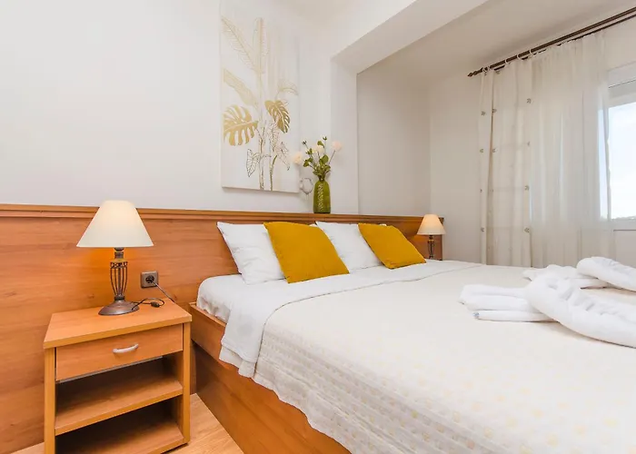 House Plava Laguna 3*